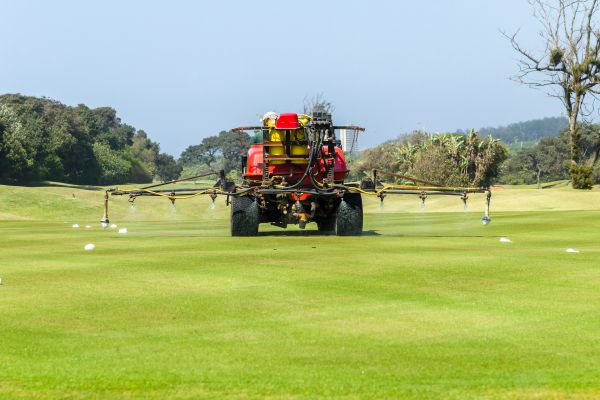 Golf Course Lawn Care in Joplin